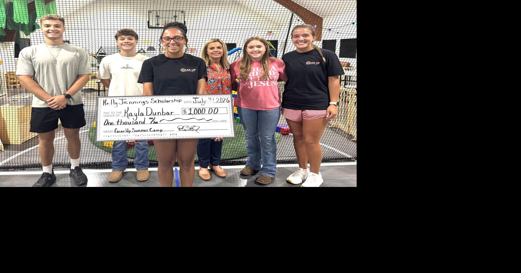 Dunbar is first recipient of Kelly Jennings Scholarship