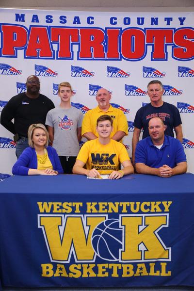 Hayden Lee signs with WKCTC