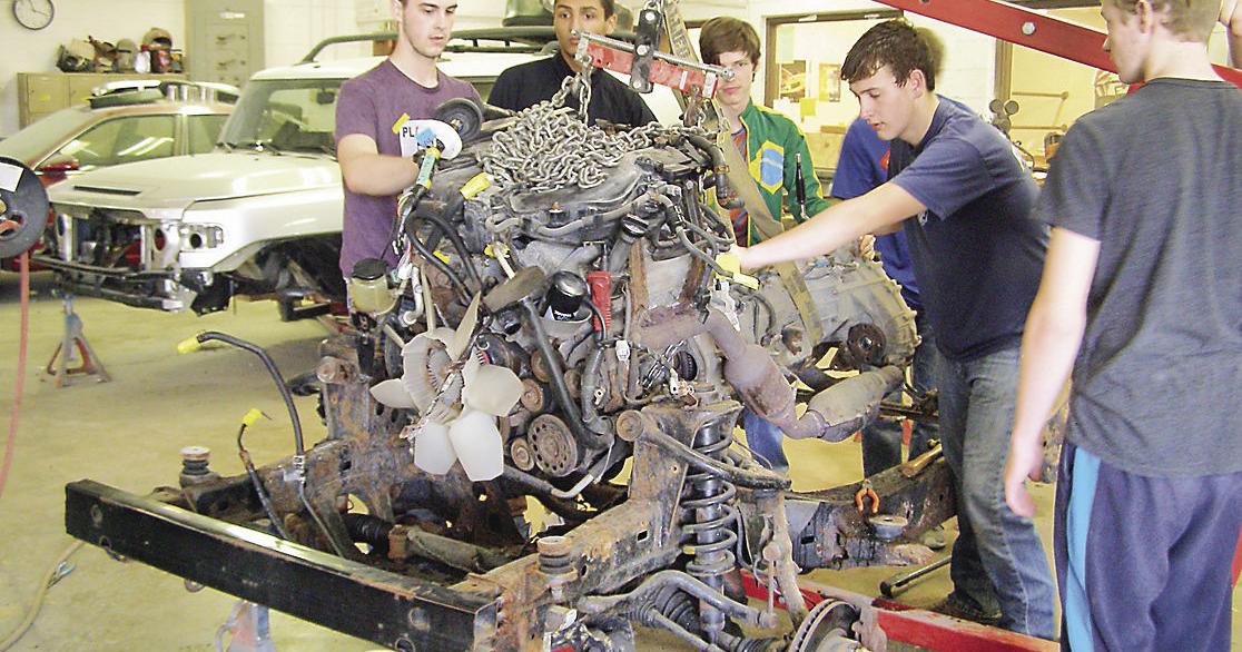 Auto body program gives students valuable experience | News ...