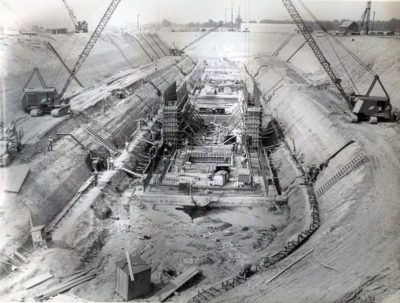 ビジネス・経済 The British Electricity Experiment ビジネス・経済 The British Electricity Experiment The