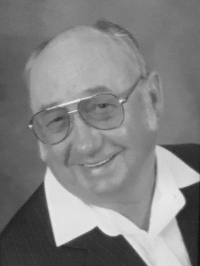 Carl E. Metcalf | Obituaries | metropolisplanet.com