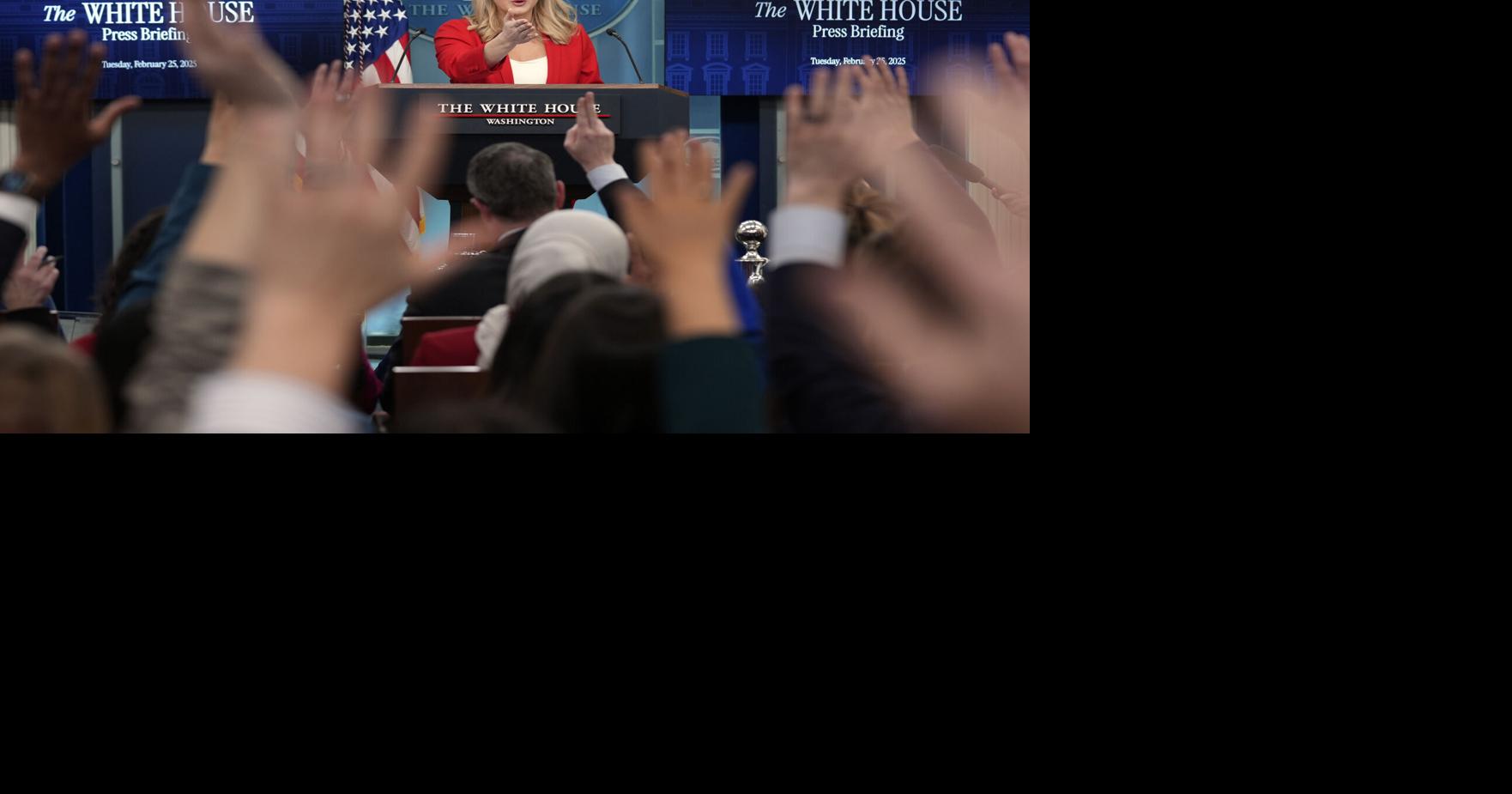 White House says it 'will determine' which news outlets cover Trump ...