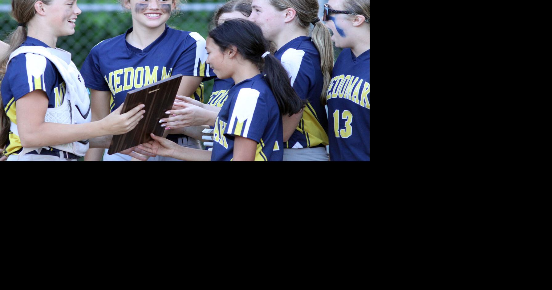 In All-Riverhawk softball final, eighth-graders outlast seventh-graders for diamond supremacy