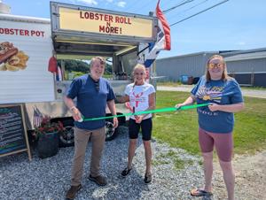 Stone’s Lobster Pot Opens in Thomaton