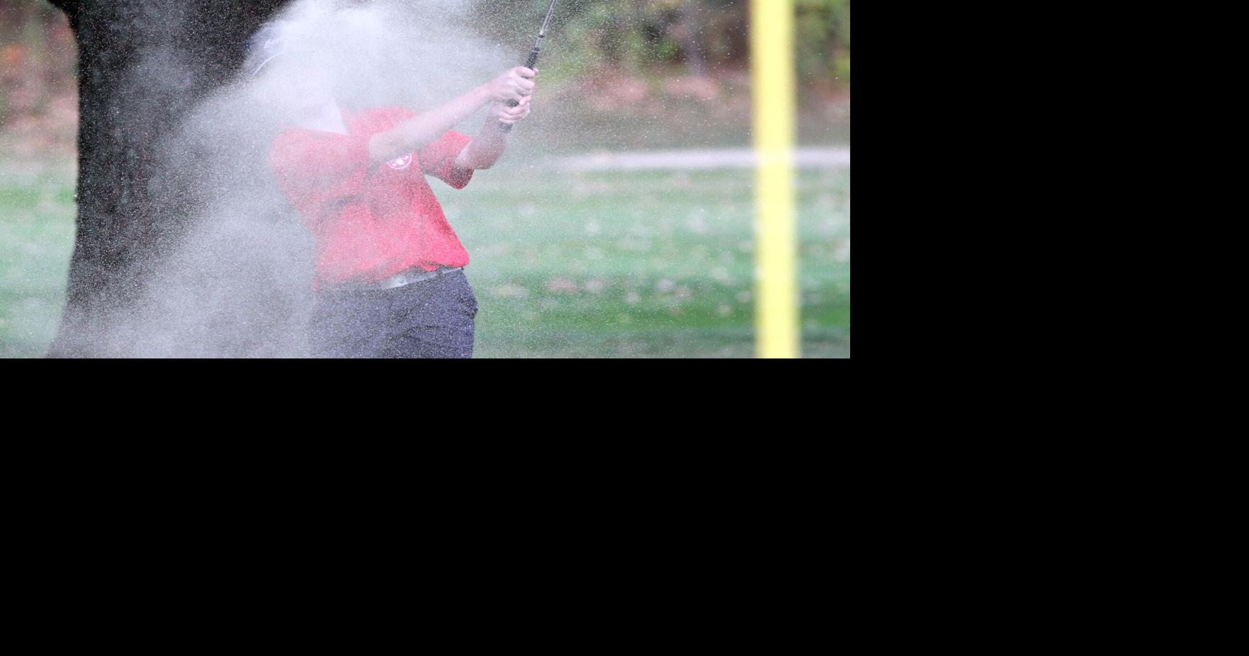 Sweet-Swinging Schooners Tee Up Busline League Golf Championship