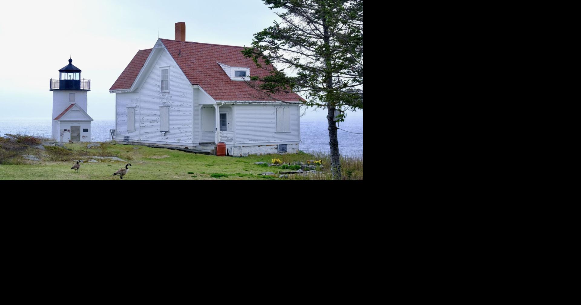 The Maine Lighthouse Guide
