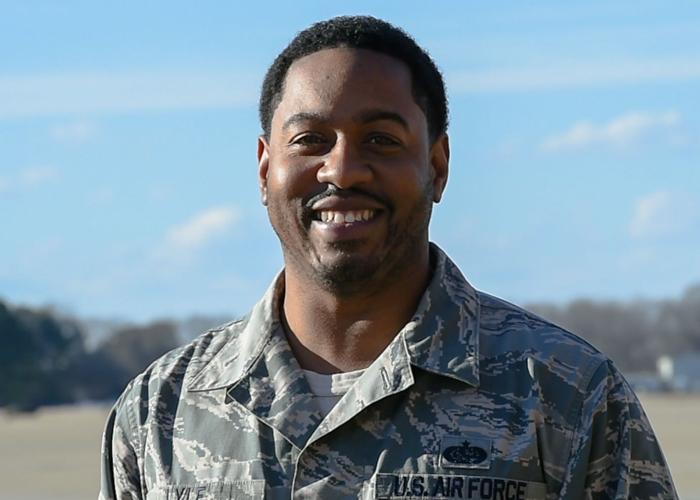 JBLE Airman overcomes struggle by paying it forward > Air Force > Article  Display