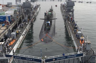 dock ssn submarine loma militarynews pulls