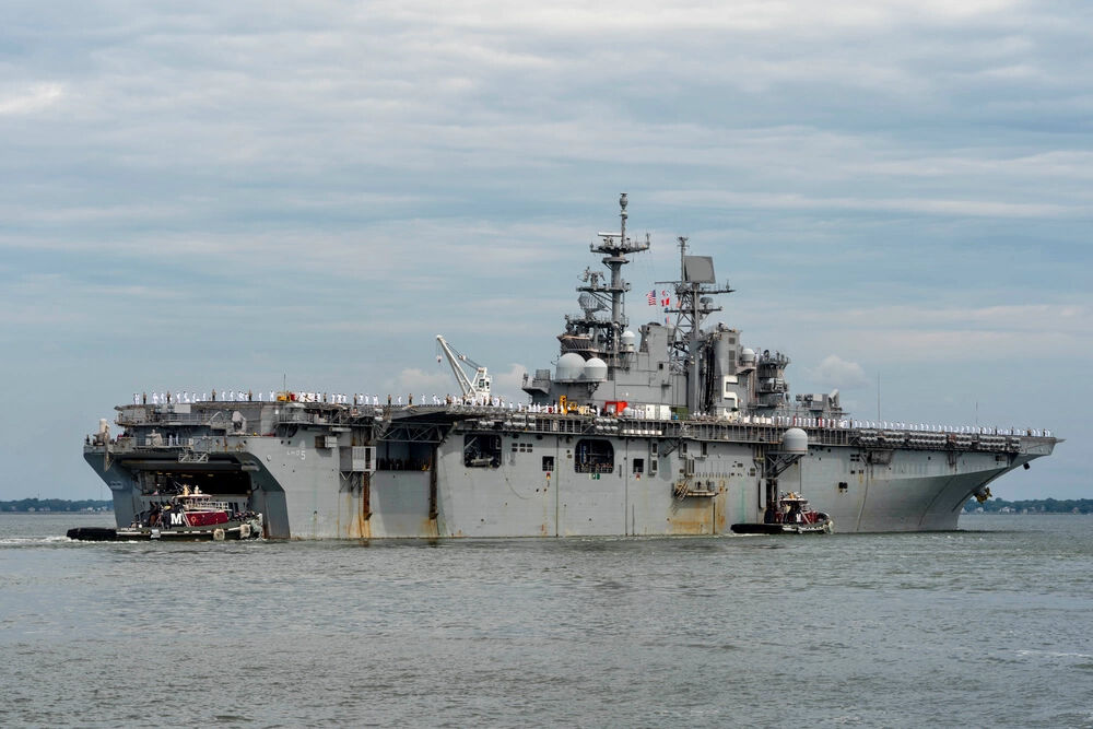 Bataan ARG And 26th MEU(SOC) Marines, Sailors Set Sail For Deployment ...