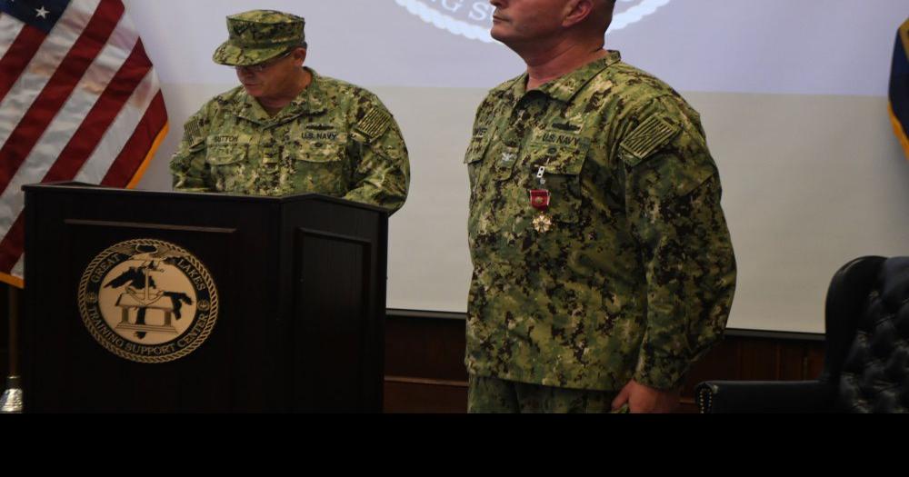 Training Support Center Great Lakes holds change of command Norfolk Navy Flagship