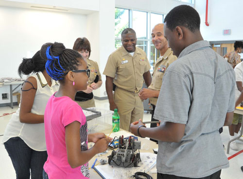 SSC Atlantic hosts 3rd annual Hampton Roads STEM Academy | Top Stories ...