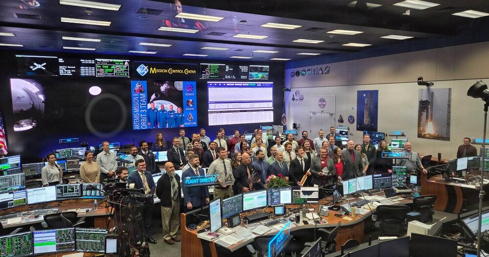 घर जा रहे हैं, एनपीएस के पूर्व छात्र अग्रणी आर्टेमिस II पृथ्वी पर वापसी के लिए बंद हैं