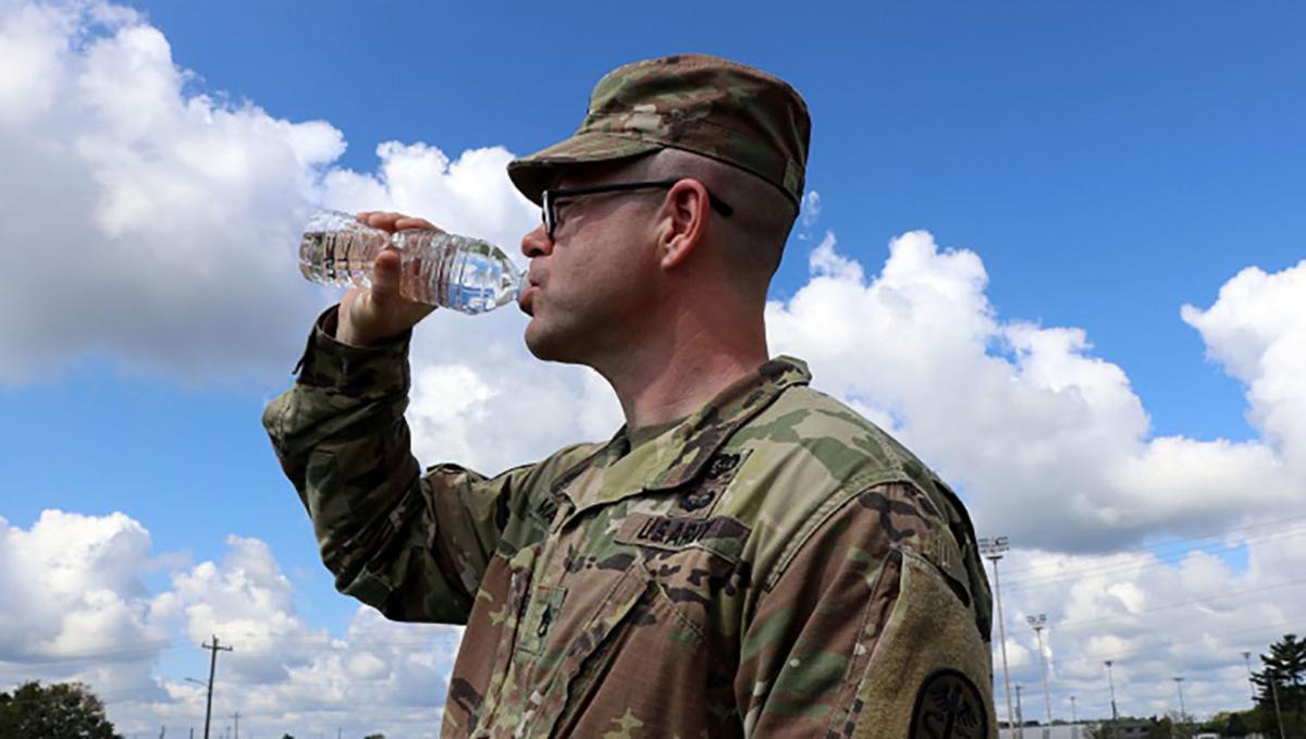 Water and sports drinks, what to drink, how much and when | |  militarynews.com