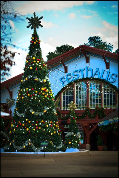 Christmas Lights Entertainment Comes To Busch Gardens On