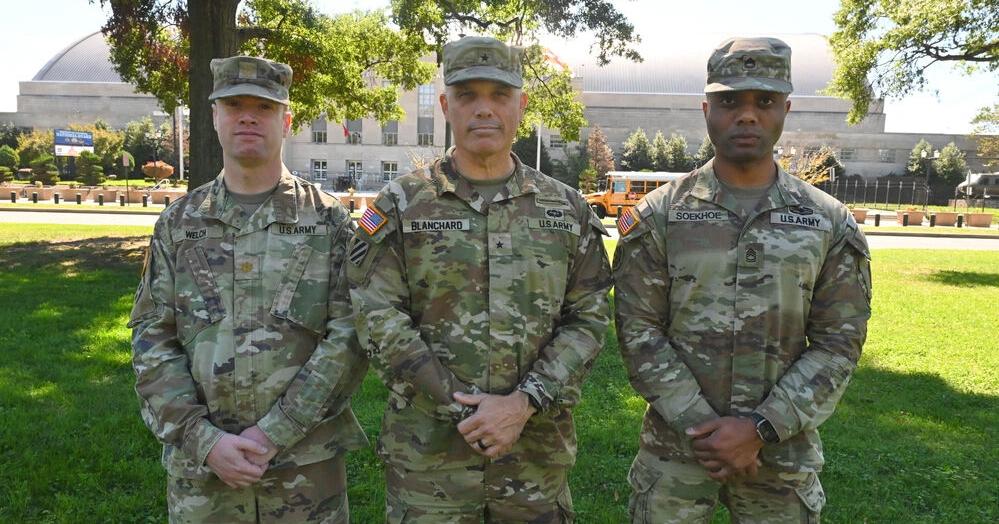DC National Guard leaders render aid to injured motorcyclist on I-395