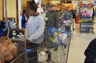 Commissaries Adjust Shopping Limits Implement No Id Touching Begin 100 Id Checks And Prepare For Suspension Of Early Bird Hours Peninsula Warrior Militarynews Com