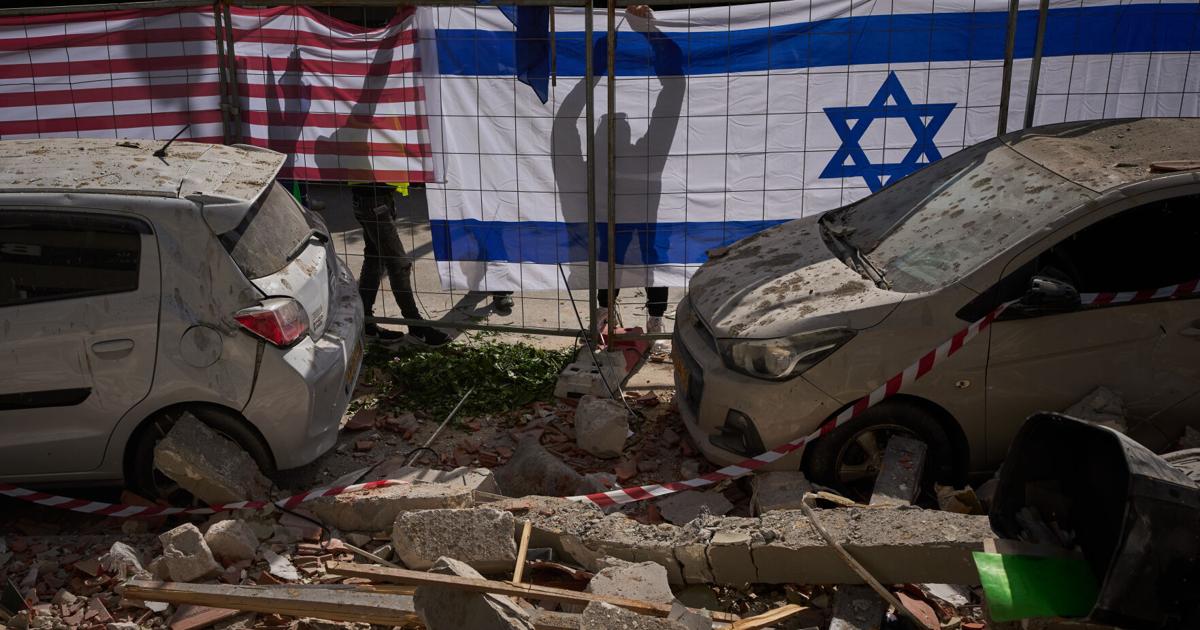 ट्रंप का कहना है कि अगर ईरान ने कतर पर दोबारा हमला किया तो अमेरिका जवाबी कार्रवाई करेगा