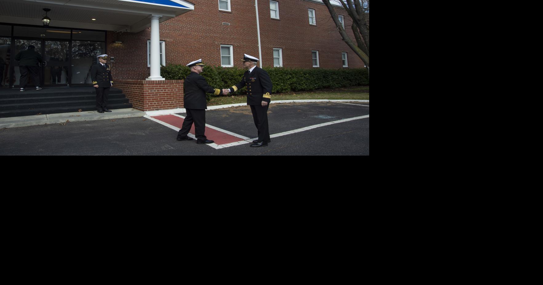Chief of the Royal Norwegian Navy visits U.S. Submarine Forces ...