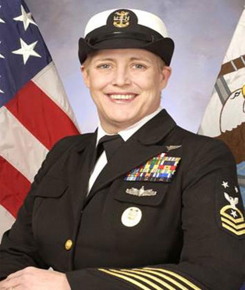 Navy S First Female Aircraft Carrier Command Master Chief Retires News