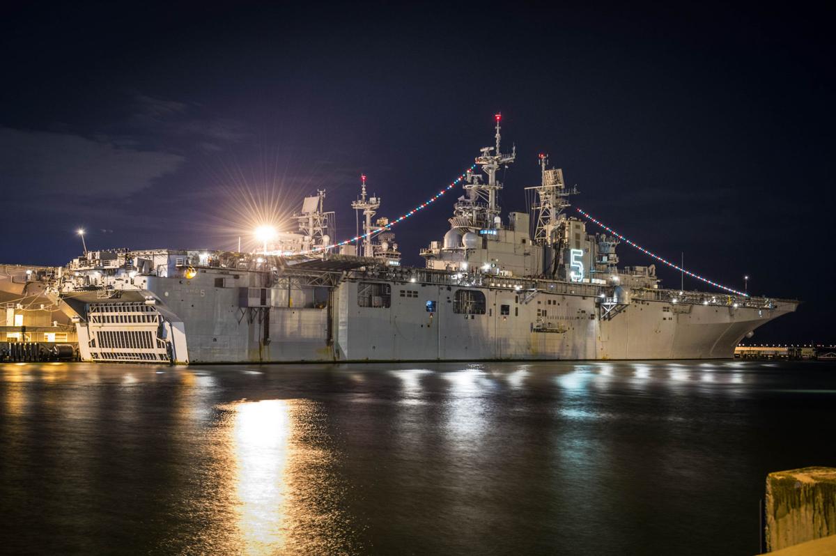 Are The Ships At Norfolk Naval Base Decorated For Christmas 2022 Navy Ships Engage In Operation Decorama | Photos | Militarynews.com