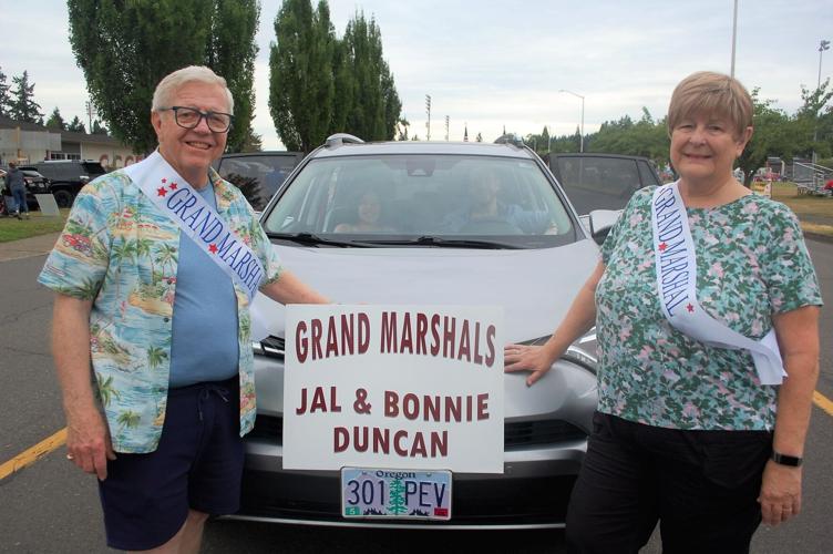 Gladstone Community Festival fun includes music, food, art unveiling