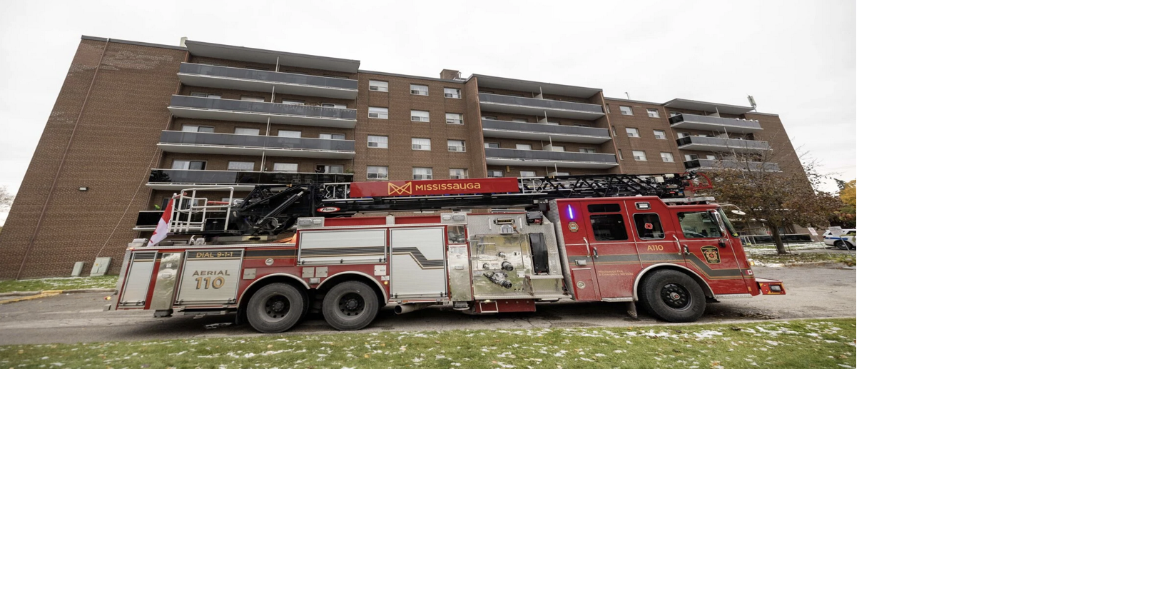 Man dead, 4 hurt in Mississauga apartment building fire