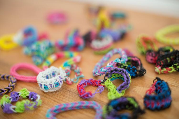 Veterinarians Concerned about Rainbow Loom Band Safety