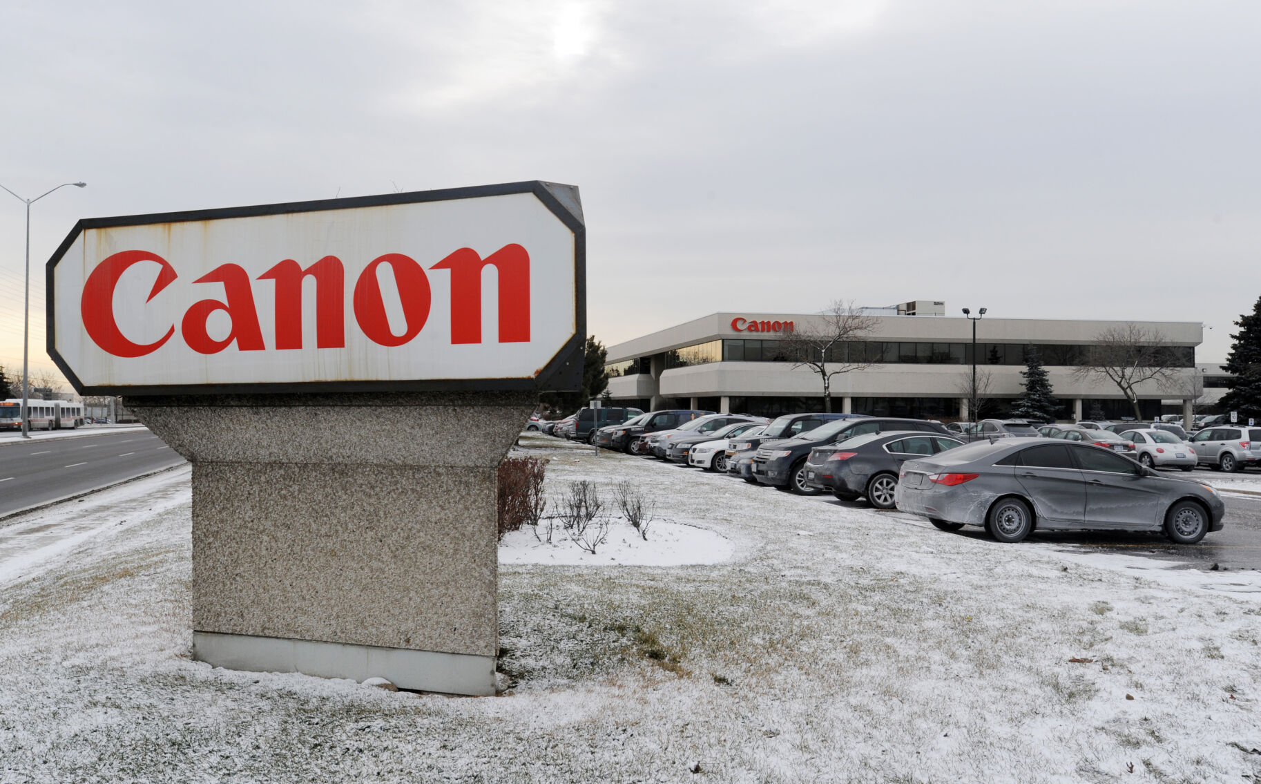 Canon moves to Brampton