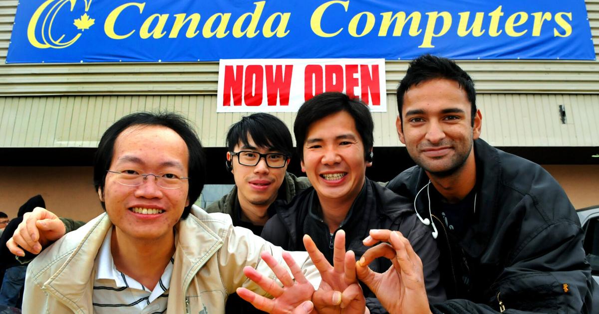 Canada Computers opens