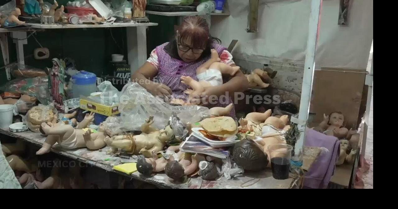 Mexicans rush to restorers to fix their baby Jesus statues before feast day