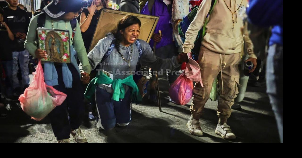 Thousands of pilgrims honor Virgin of Guadalupe in Mexico City