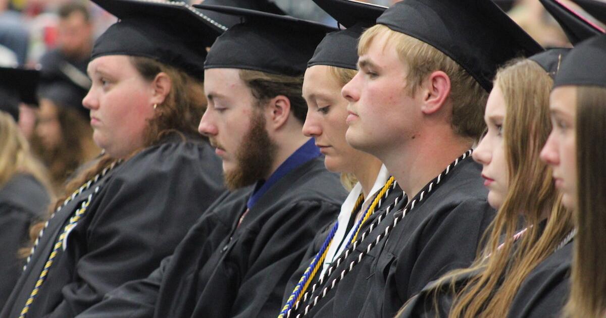 Centeral Lee class of 2024 graduates - Vimarsana News