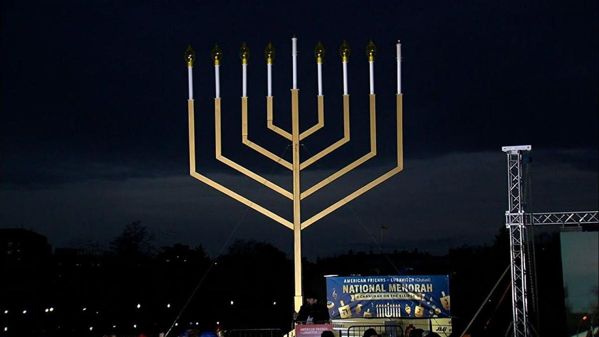 Dc Celebrates Hanukkah With Menorah Lighting Mississippivalleypublishing Com