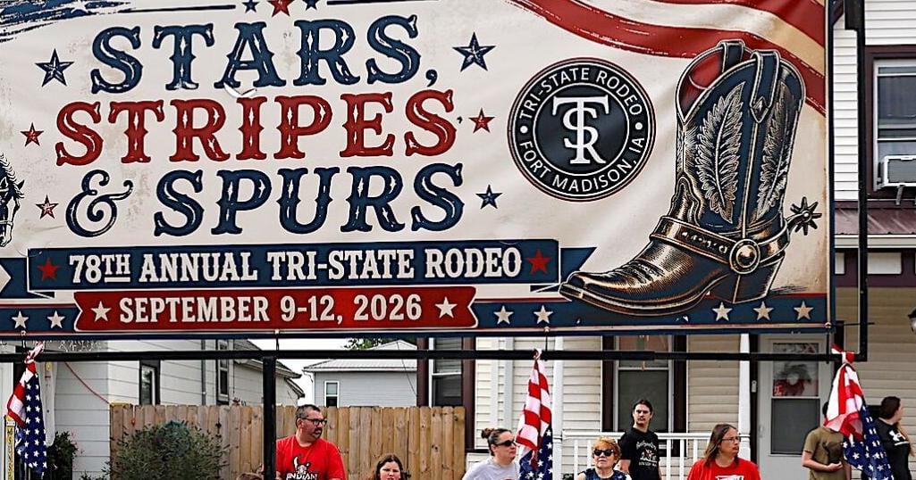 Tri-State Rodeo: Grand Parade Shows their Patriotic Pride