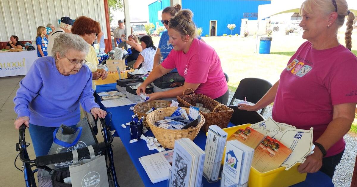'Young at heart' people enjoy 'senior day' at the Lee County Fair