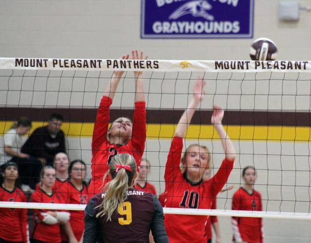 Prep volleyball Fort Madison sets new standard in loss to Mount