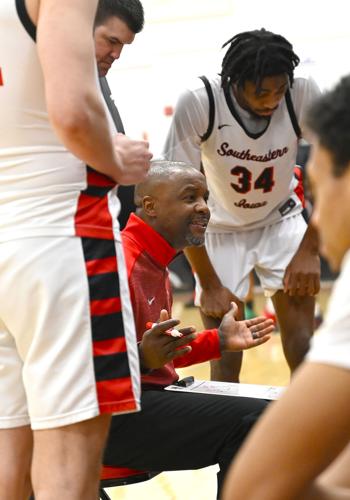 Men's basketball: SCC coach Lorenzo Watkins resigns | The Hawk Eye ...