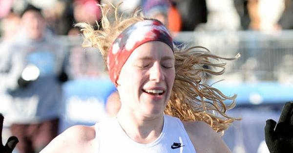 Drake Relays: New London native Lexi Brown wins 10K Road Race