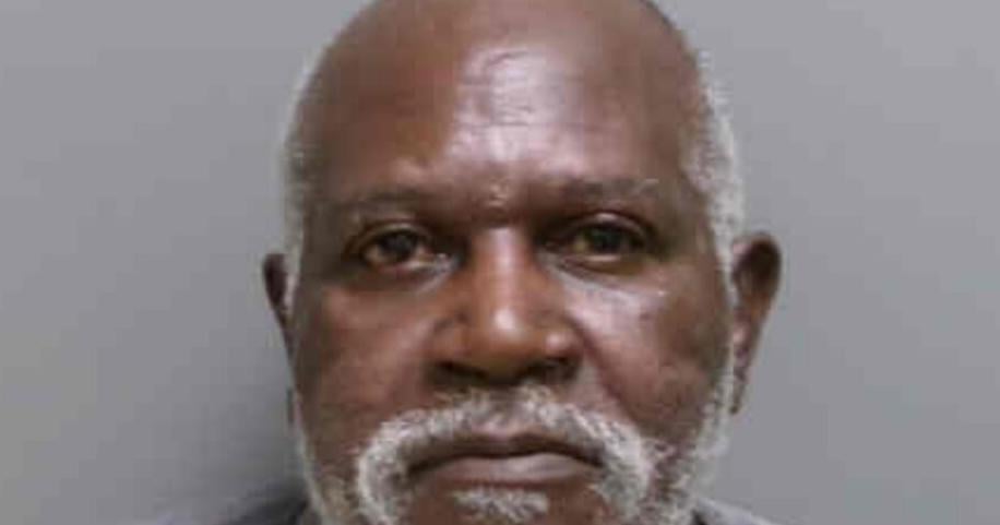 Fort Madison man arrested for stabbing woman