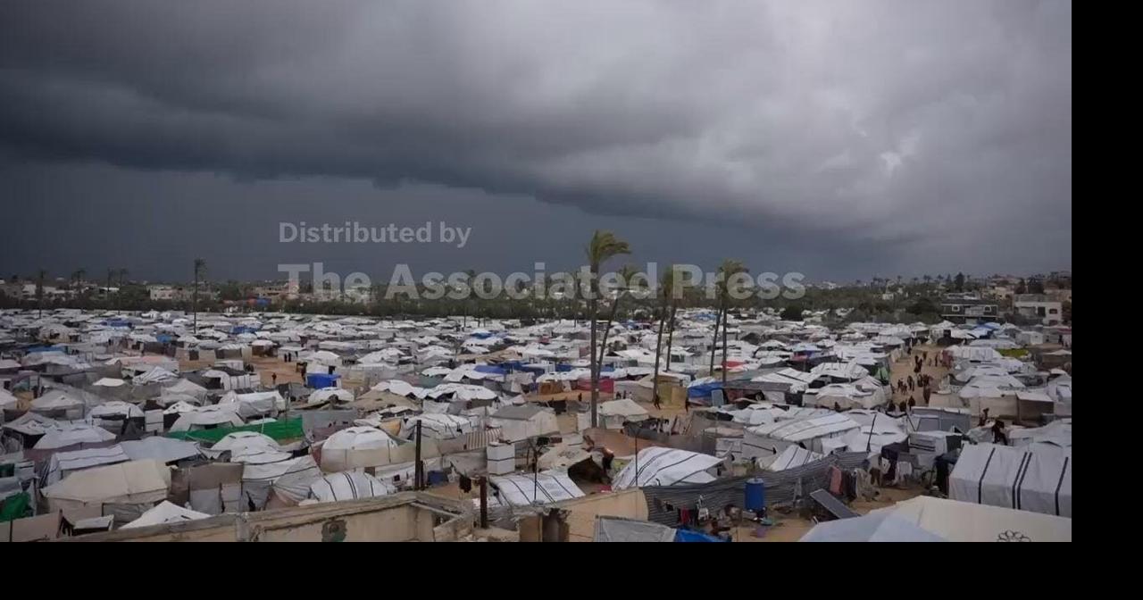 Displaced families in central Gaza endure cold weather and brace for more rain