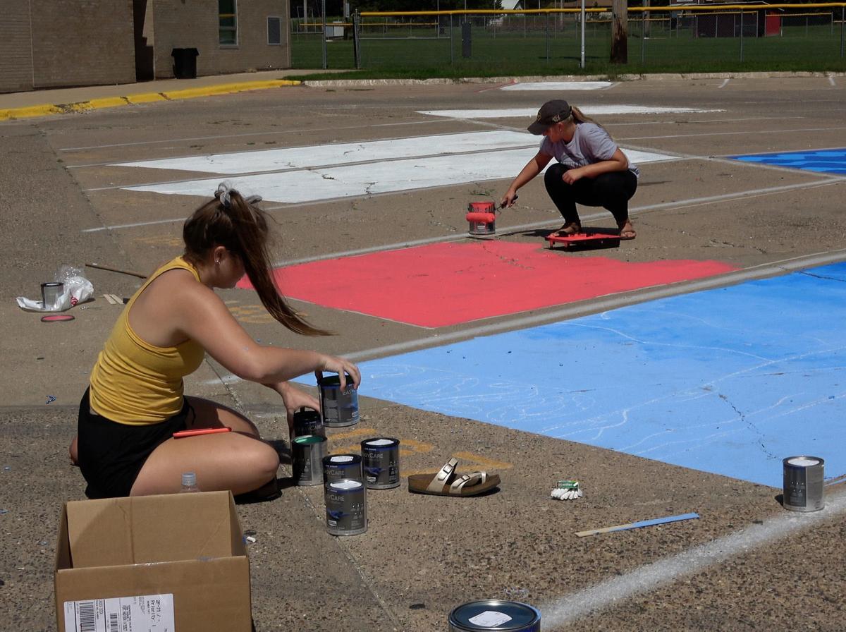 Students Mark Their Spot In The Parking Lot Daily Democrat