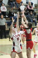 Clark County girls drops 2 games