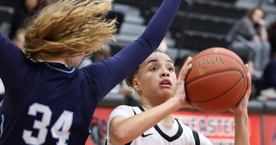 Women's basketball: Short-handed SCC falls to Iowa Central