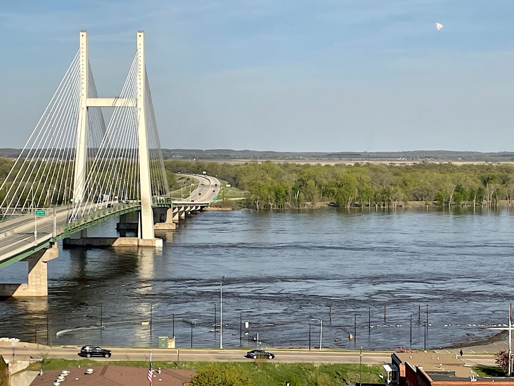 Mississippi River Creeps Into The Burlington Riverfront | The Hawk Eye ...