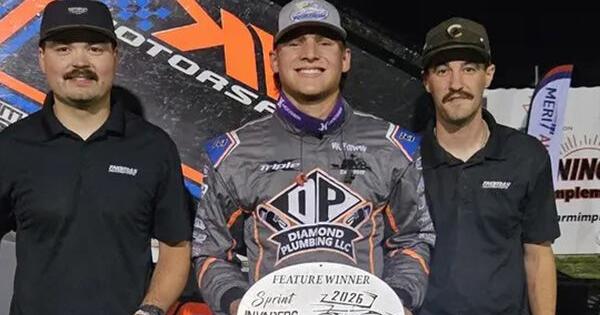 34 Raceway: Jack Thomas powers to first Sprint Invaders feature win