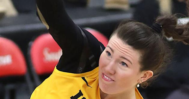 College volleyball: Gabby Deery gearing up for senior season at Iowa