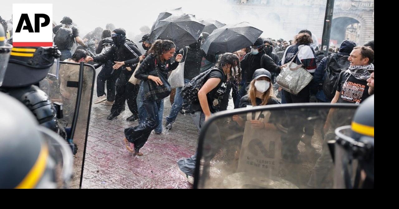 Riot police fire tear gas as more than 250,000 rally for school funding ...