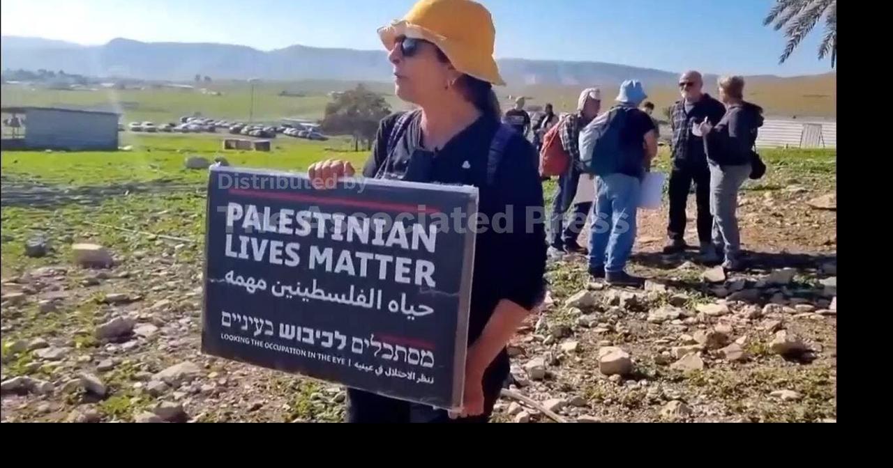 Palestinian Bedouin in West Bank pack up and prepare to flee due to harassment by Jewish settlers