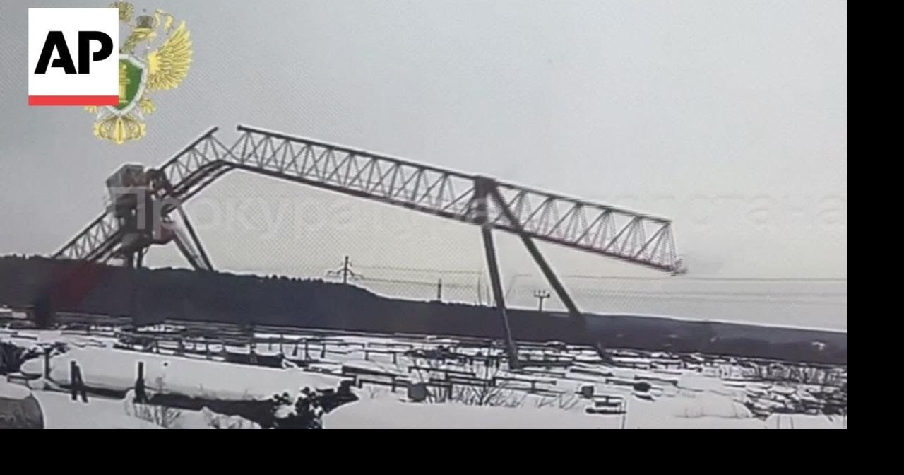 Industrial crane collapses in Russia's Tatarstan region