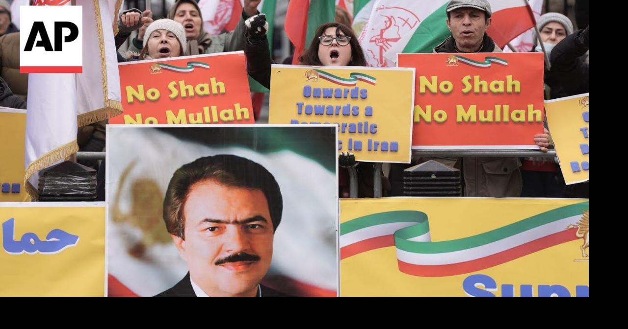 People in Paris and London show solidarity with protesters in Iran